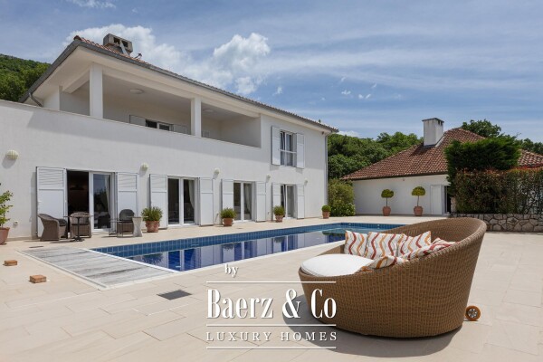 photo 1 Crikvenica, Barci - Luxury Villa with Commercial Space and Swimming Pool